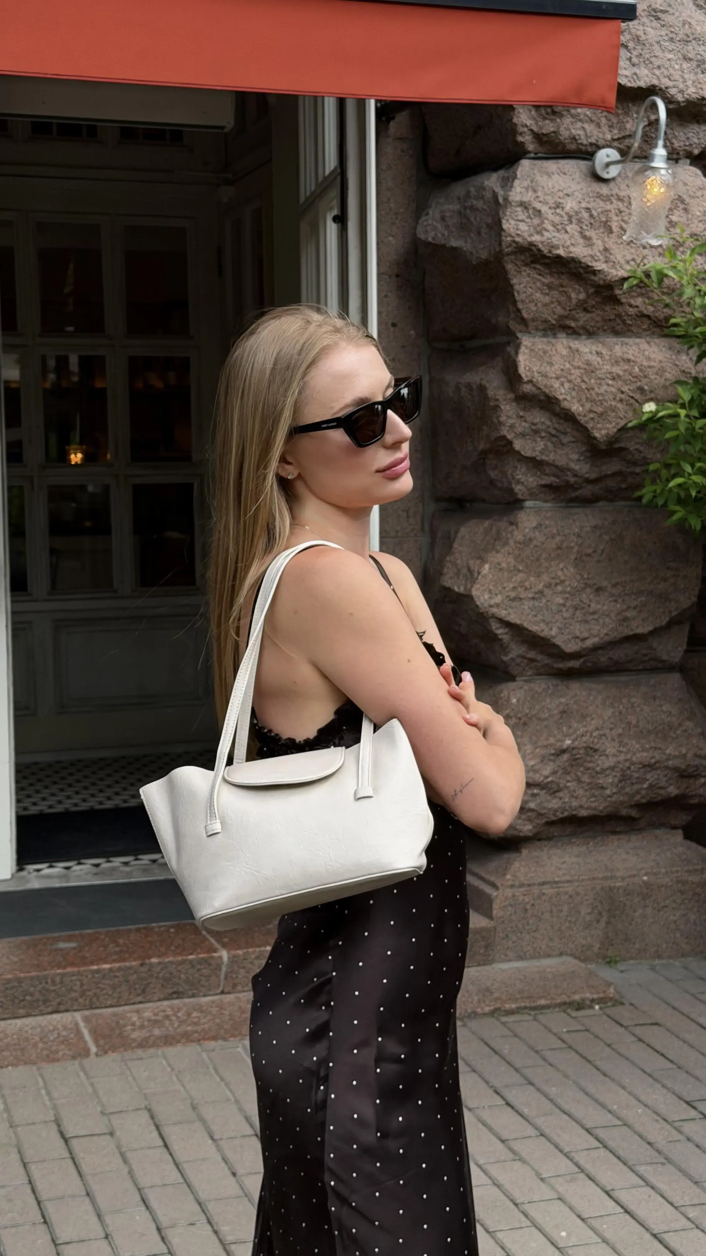 LOUISE BAG MILK